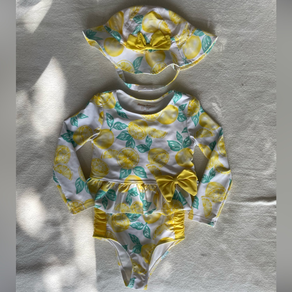 Tommy Bahama Bathing Suit Set